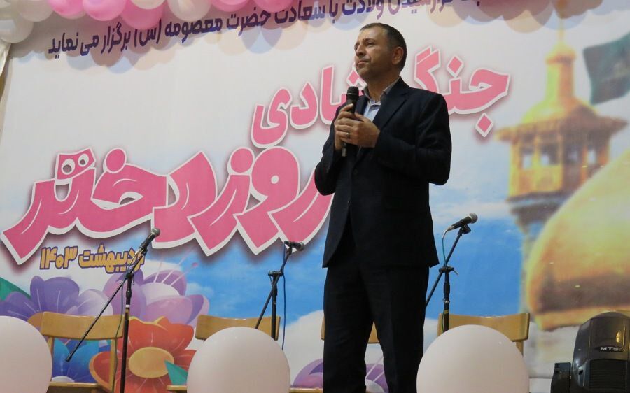 توسعه فرهنگ و ادب، جامعه‌ نیازمند توجه ویژه به موضوعات فرهنگی و پرورشی است