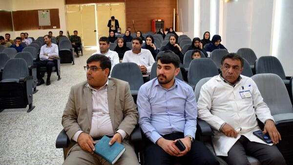 تجلیل از کارمندان بیمارستان شهدا لردگان در هفته‌ دولت