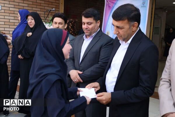 نمایش توانمندی‌های دانش‌آموزان در رشته‌های مختلف ورزشی و هنری قرچک در هفته تربیت‌بدنی