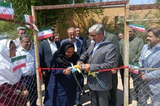 هفدهمین چمن مصنوعی مدارس استثنایی خوزستان در مدرسه اتحاد ناحیه ۴ اهواز افتتاح شد