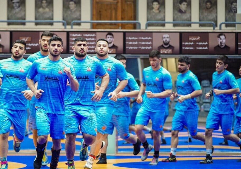 یورش ۲۰ آزادکار جوان به دایره طلایی اردوی تیم ملی