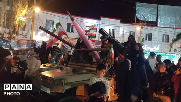 اجتماع باشکوه دختران و بانوان شهرستان قروه 