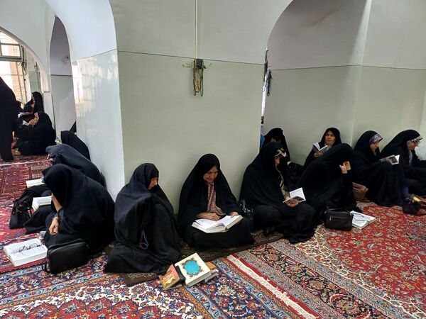 برگزاری مراسم روز عرفه در شهرستان کوهپایه