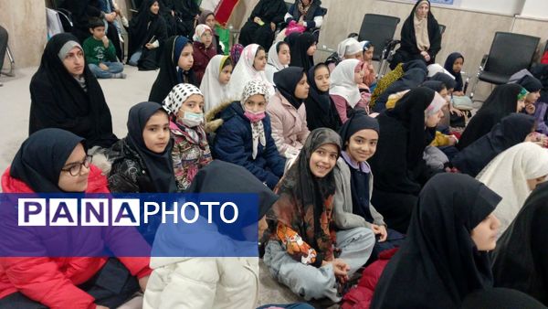 برنامه رویش آدینه با حضور دبستان دخترانه امام مهدی۲  در محمدشهر کرج