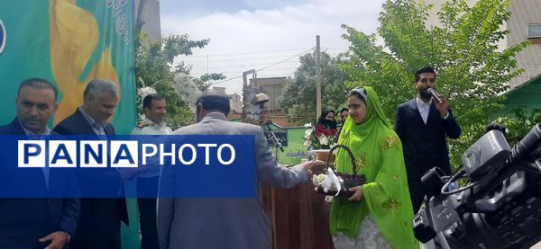 آیین نمادین «سپاس معلم »در ناحیه یک شهرکرد 