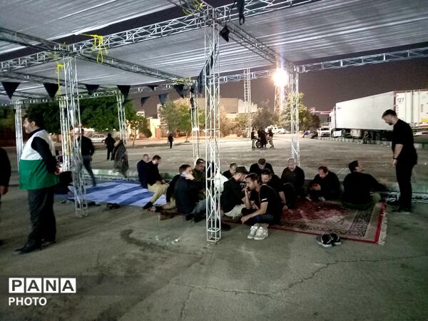 این روزها خیابان‌ها آینه‌ تمام‌نمای دل‌های شکسته