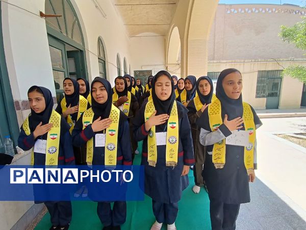 برگزاری اردوی تشکیلاتی یاور مربیان پیشتاز در یزد