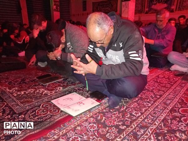 چلیچه در شب قدر غرق نور و نیایش شد