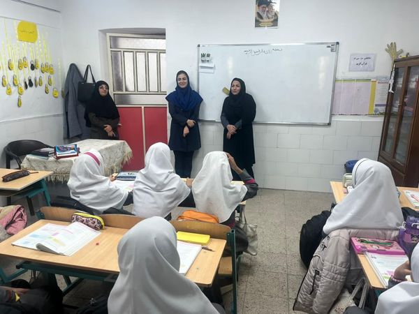 بازدید سرگروه‌های آموزشی از مدارس خاتم 