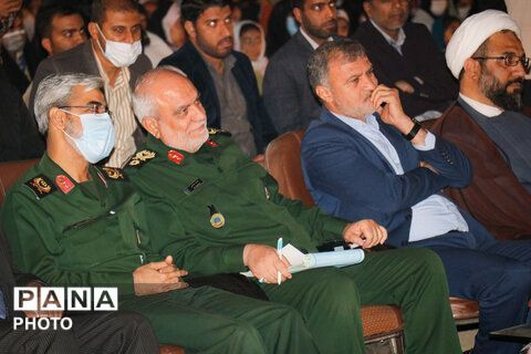  یادواره شهدای دانش‌آموز شجره طیبه میناب در شهر شمیل بندرعباس