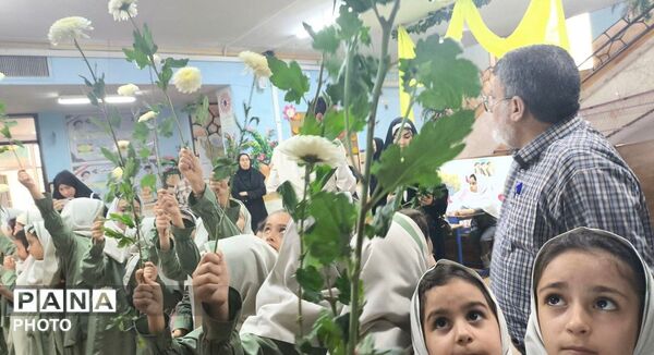 گرامی‌داشت شهیده ستیا تقی‌زاده دانش‌آموز جنگ رمضان مدرسه حاج جعفر بیگلری ناحیه 4 کرج 