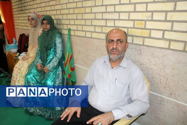 نواختن زنگ آغاز سال تحصیلی در دبیرستان شهیده سهام خیام  شاهد بوشهر