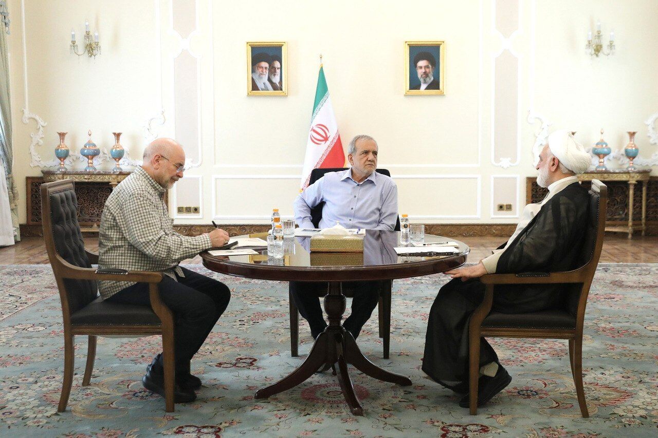 تاکید سران قوا بر ضرورت تداوم هماهنگی و هم‌افزایی میان قوای سه‌گانه