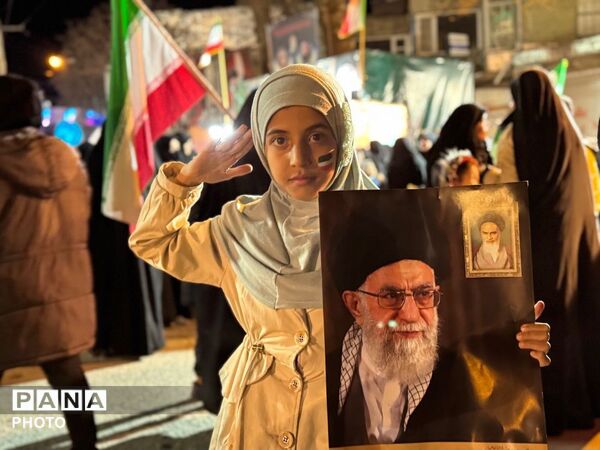 میدان شهید سلیمانی، کانون تجدید پیمان؛ ملت یکپارچه در حمایت از رهبر معظم انقلاب