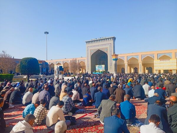 نماز عید فطر ۱۰ هزار نفری در کاشمر 