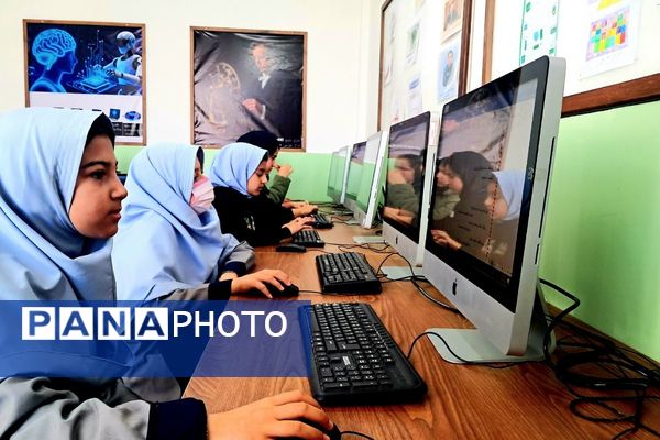 افتتاح سایت رایانه در مدرسه دخترانه موعود ملارد