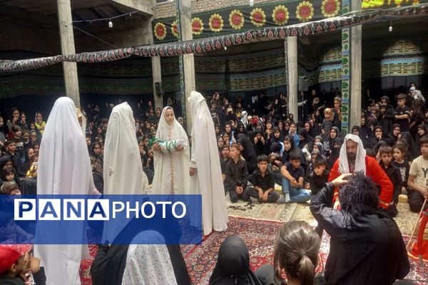 اجتماع بزرگ شیرخوارگان حسینی در شهرستان فاروج 