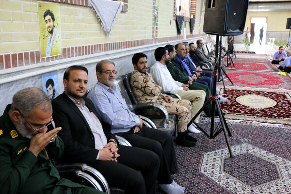 یادواره شهدای دبیرستان ماندگار امام صادق(ع) قم