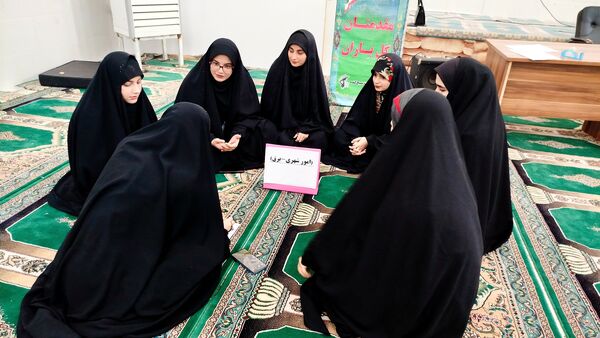 دانش‌آموزان در تریبون آزاد، نقدهای خود را به مسئولان مطرح کردند