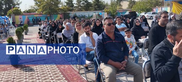  جشن جوانه‌ها در دبیرستان پسرانه متوسطه اول میرزا حسن افشار ناحیه 7 مشهد