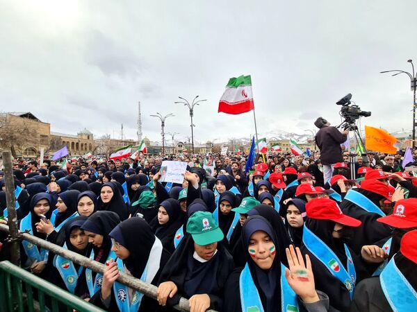 پیشتازان، ضربان پرشور ۲۲ بهمن شدند