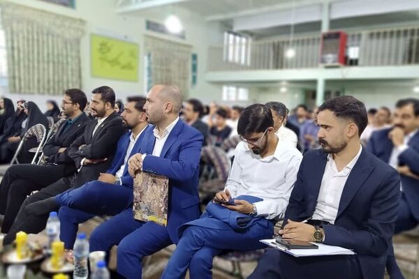 انتخابات انجمن اولیا و مربیان در دبستان دکتر حسابی ۲ یزد