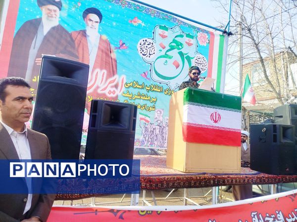 پاسخ حماسی مردم انقلابی فاروج به استکبار جهانی با حضور در راهپیمایی ۲۲بهمن 