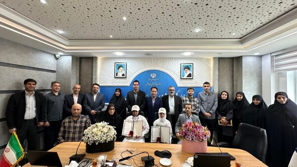 تجلیل سرپرست آموزش و پرورش استان مرکزی از دانش‌آموزان افتخارآفرین در المپیک دانش‌آموزی 