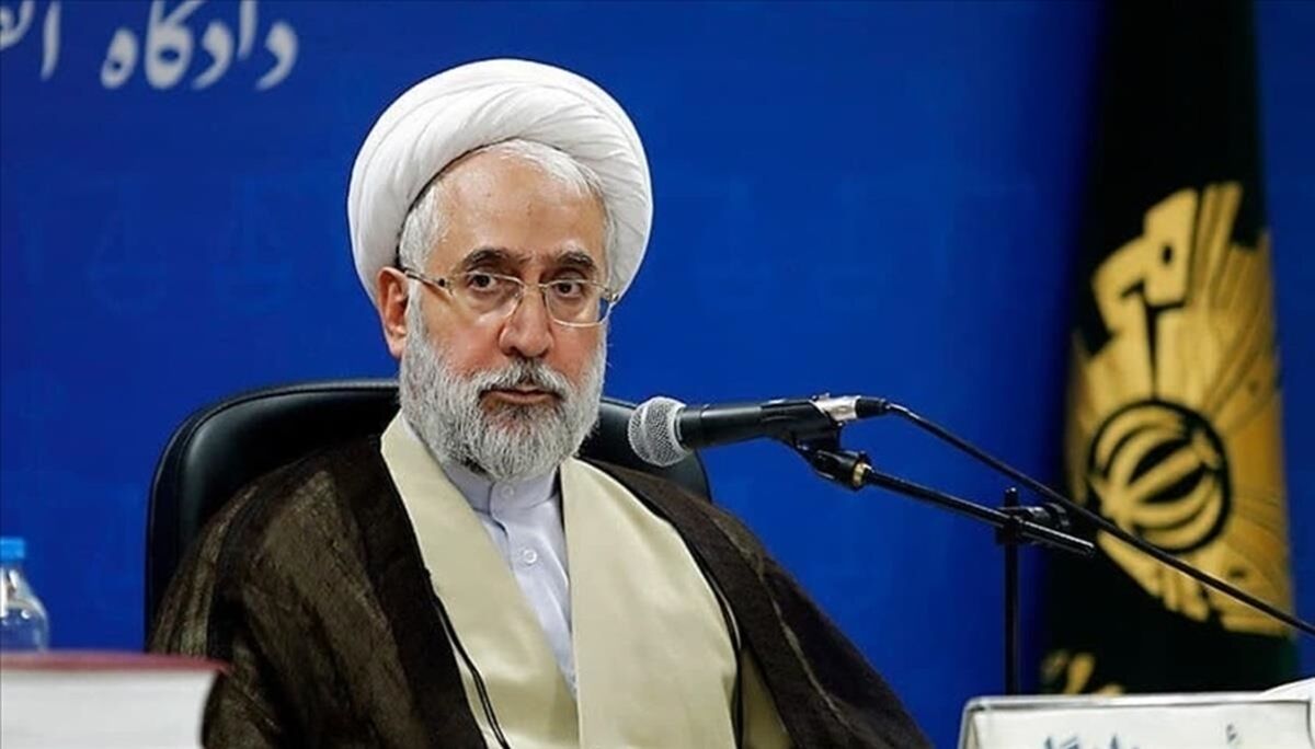 پیگیری حقوقی جنایات جنگی در دستور کار است