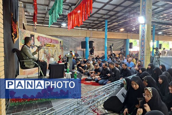 برگزاری یادواره شهدا در گلزار شهدای شیراز