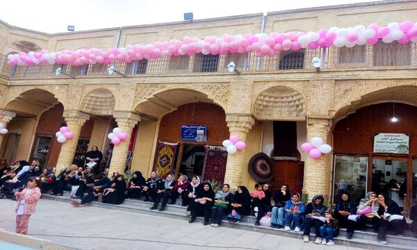 روزه‌اولی‌ها در آباده جشن گرفتند