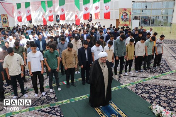 برگزاری محفل انس با قرآن و زنگ نماز در تبریز