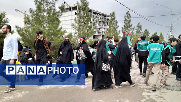 مراسم بزرگداشت شهدای خدمت با حضور نوجوانان انقلابی