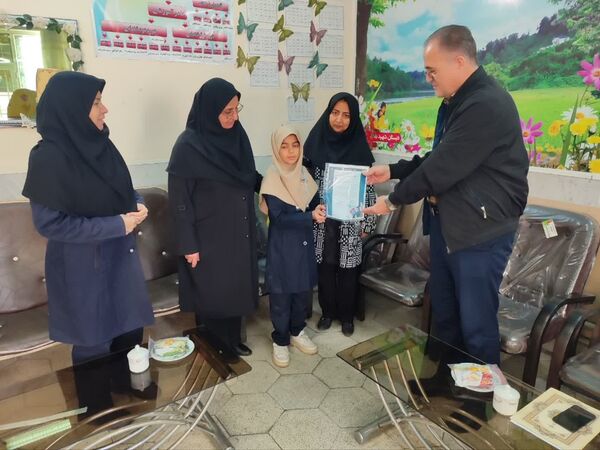 بازدید رئیس اداره کانون پرورش فکری کودکان و نوجوانان کاشمر از مدارس 