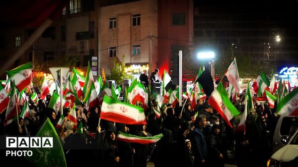  روزهای دلتنگی؛ شهادت پدر، آرزوی پرواز، تشییع شهدا
