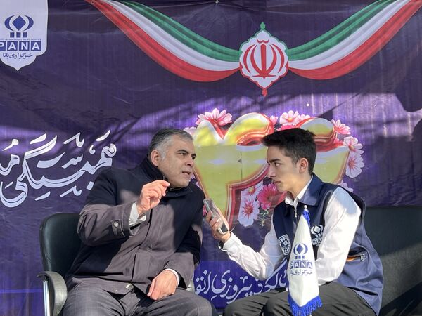 جشن باشکوه بهمن؛ حضور پرشور مردم و ثبت لحظات ماندگار