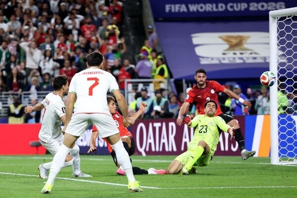 سرمربی سابق لیورپول: ایران قربانی یک صحنه بحث‌برانگیز شد