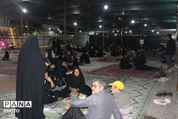 میزبانی موکب امام خامنه‌ای از زائران رهبر شهید
