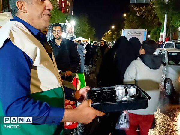 آیین معنوی و کودکانه در موکب نورانی امام رضا (ع) با نوای سوره‌های آسمانی