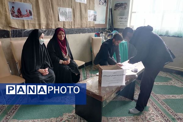 انتخابات هیئت رئیسه مجمع دانش‌آموزی پیشتازان در فیروزکوه