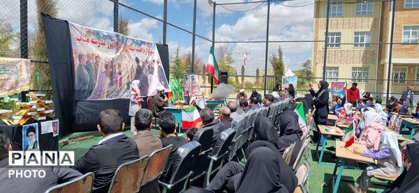 عزاداری باشکوه در دلفان سوگ دختران میناب در مدرسه شاهد پسرانه