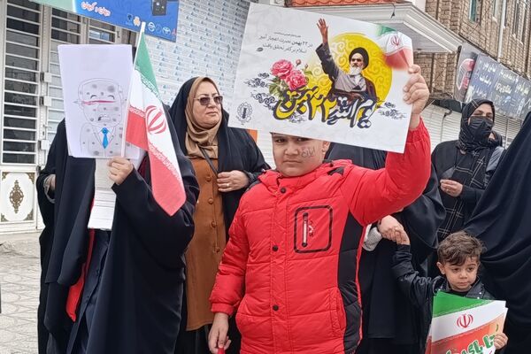 راهپیمایی باشکوه ۲۲ بهمن در اسلام‌آباد غرب