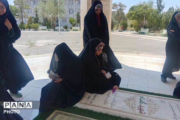 طلایه داران فردا، هویت بخشی، بصیرت افزایی و انسجام گروهی