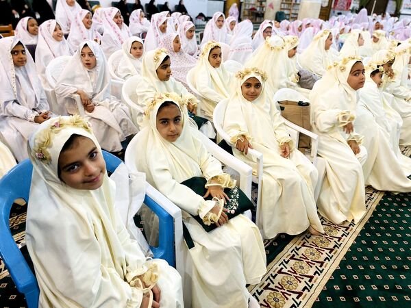 جشن تکلیف متمرکز مدارس شهرستان مه ولات