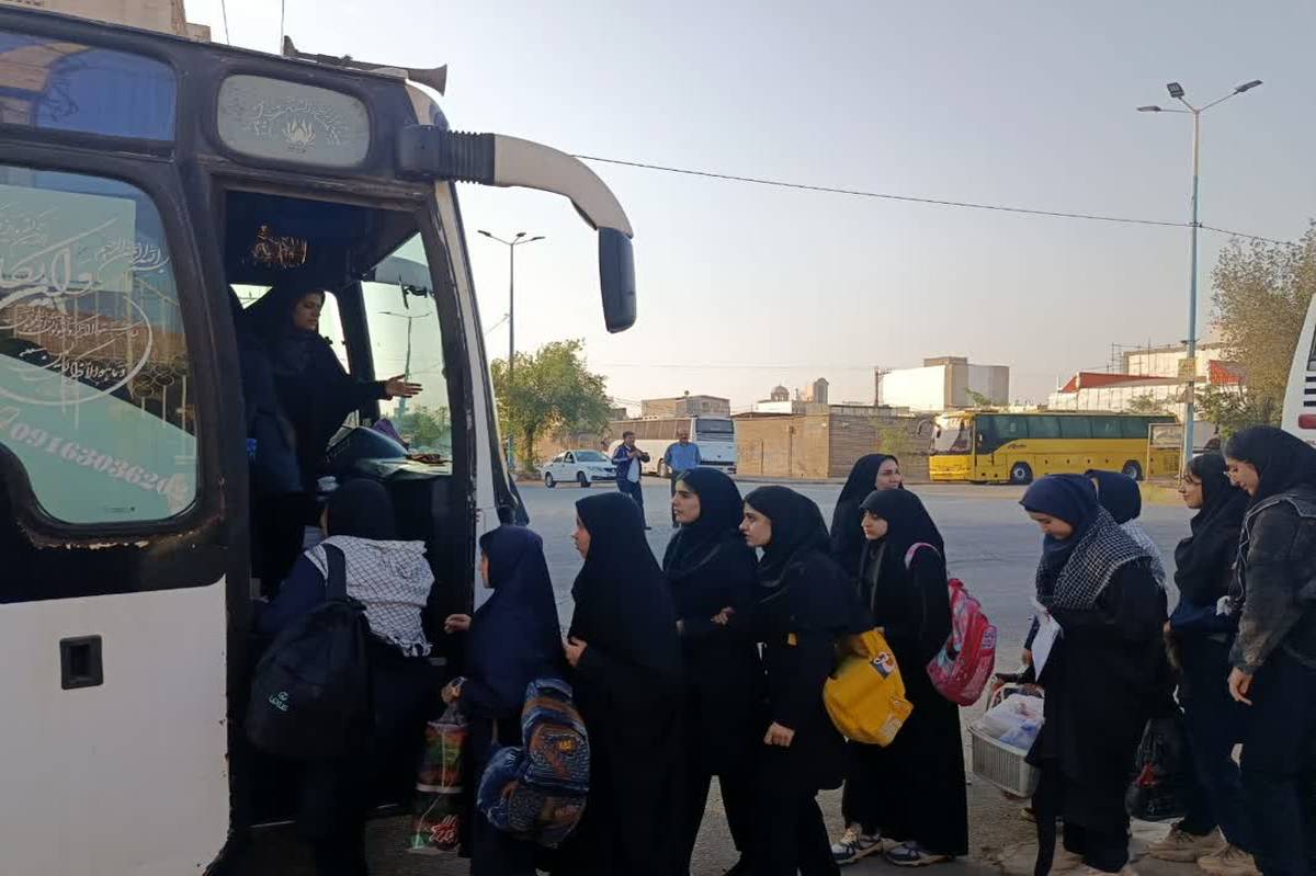 اعزام دانش آموزان اندیمشک به اردوهای راهیان نور و پیشرفت