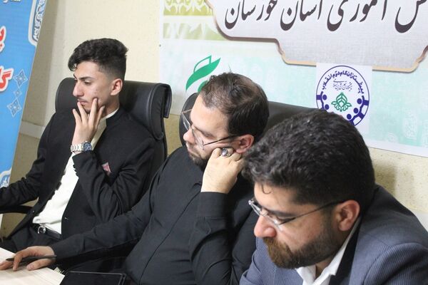 نشست قائم‌مقام سازمان دانش‌آموزی کشور با اعضای سازمان دانش‌آموزی خوزستان