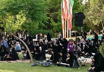 طنین دعای عرفه در شهر زرقان