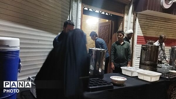 چایخانه حوزه علمیه گلشن در شب صد و پنجاه سوم 