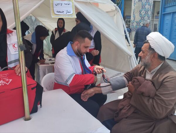 اقامه نماز جمعه در میاندورود 