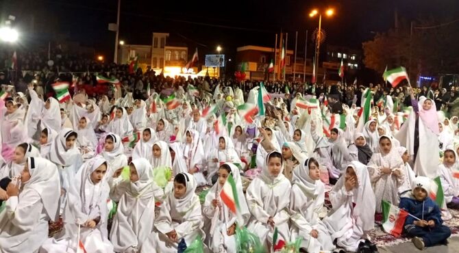 جشن تکلیف دختران الیگوذرزی امسال به یاد دختران شهید مدرسه میناب 